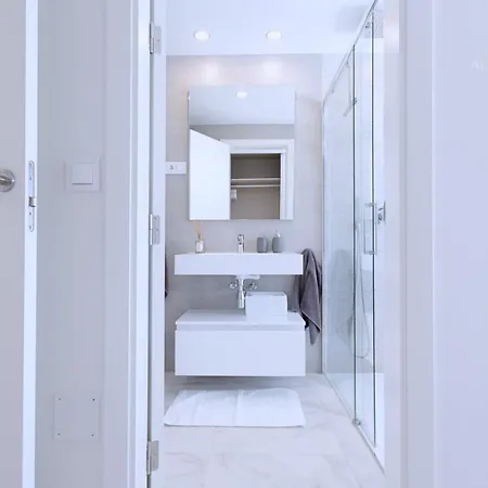 Contemporary 8 Min To Puerto Banus Apartamento *