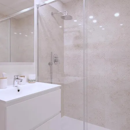 Contemporary 8 Min To Puerto Banus Apartamento *