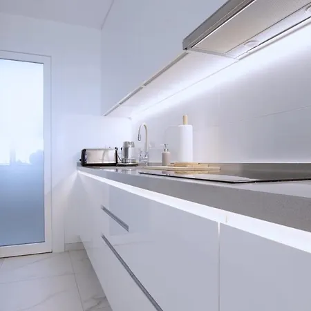 Contemporary 8 Min To Puerto Banus Apartamento *