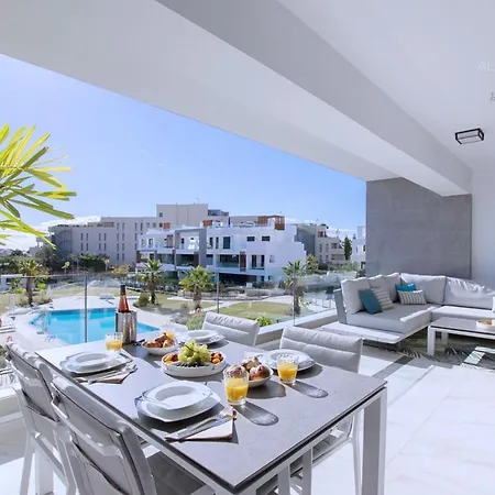 Contemporary 8 Min To Puerto Banus Apartamento *